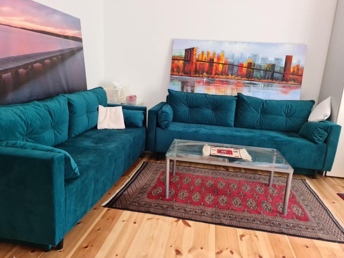 Nana-Eg-80M2 Sanierter Altbau-Parkplatz-Kleiner Garten-Wlan-Netflix-2Zimmer-Kueche-Dusche-Wanne-Waschmaschine Oberhausen  Exterior foto