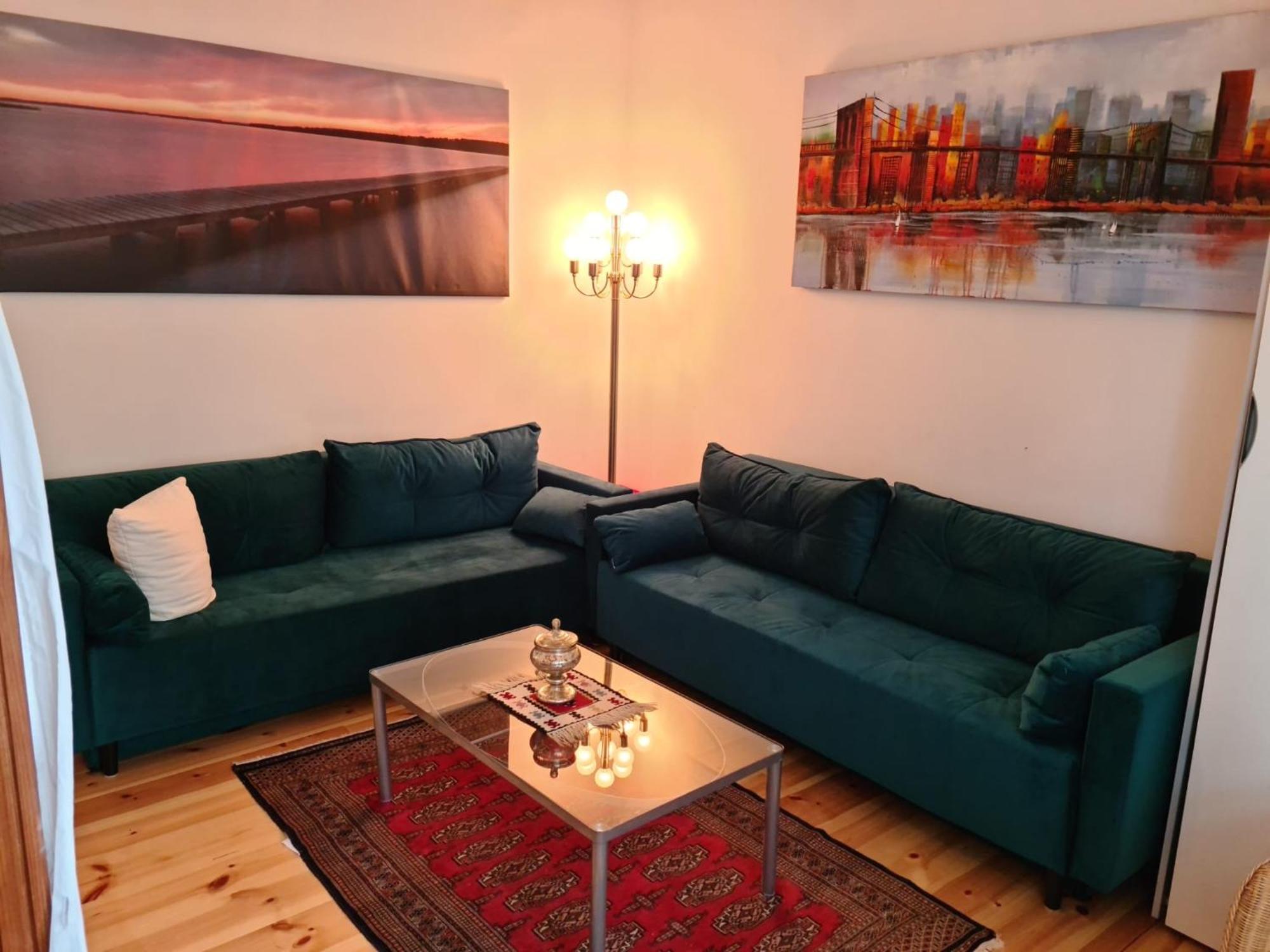 Nana-Eg-80M2 Sanierter Altbau-Parkplatz-Kleiner Garten-Wlan-Netflix-2Zimmer-Kueche-Dusche-Wanne-Waschmaschine Oberhausen  Exterior foto